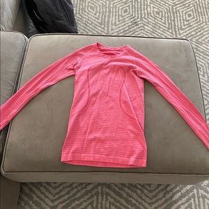 Swiftly Tech Long Sleeve Shirt